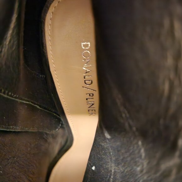 Donald Pliner "Barri" Suede Leather Open Toed Booties. NIB. Size: various - Picture 11 of 16